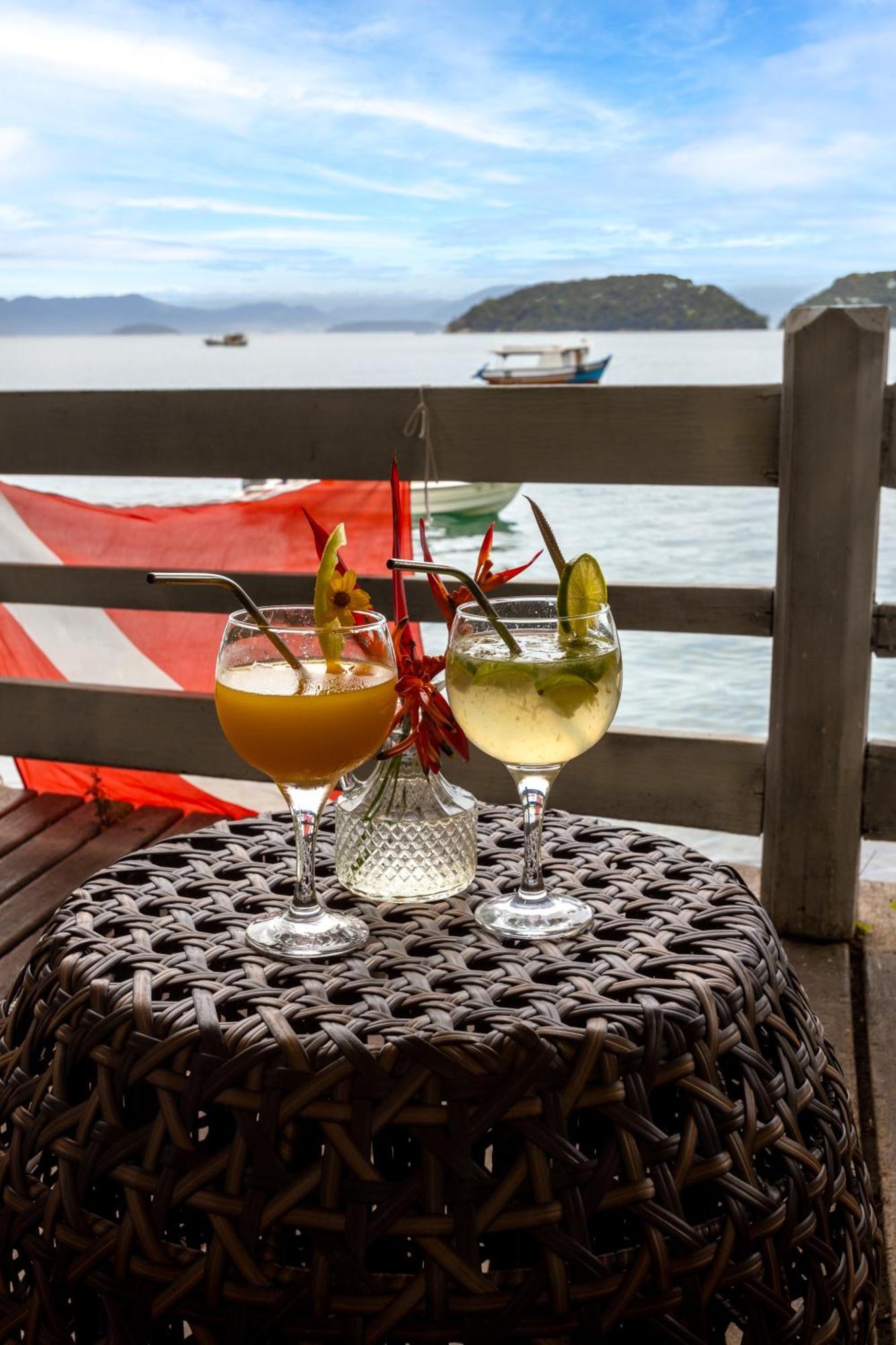Pousada Cruzoe Praia de Araçatiba 外观 照片
